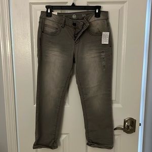 SO Stretchy Capris, Size 9